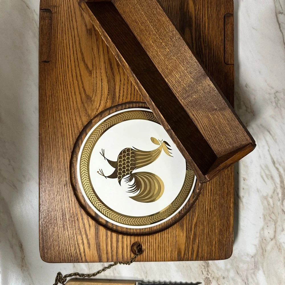 N/A elegant wooden